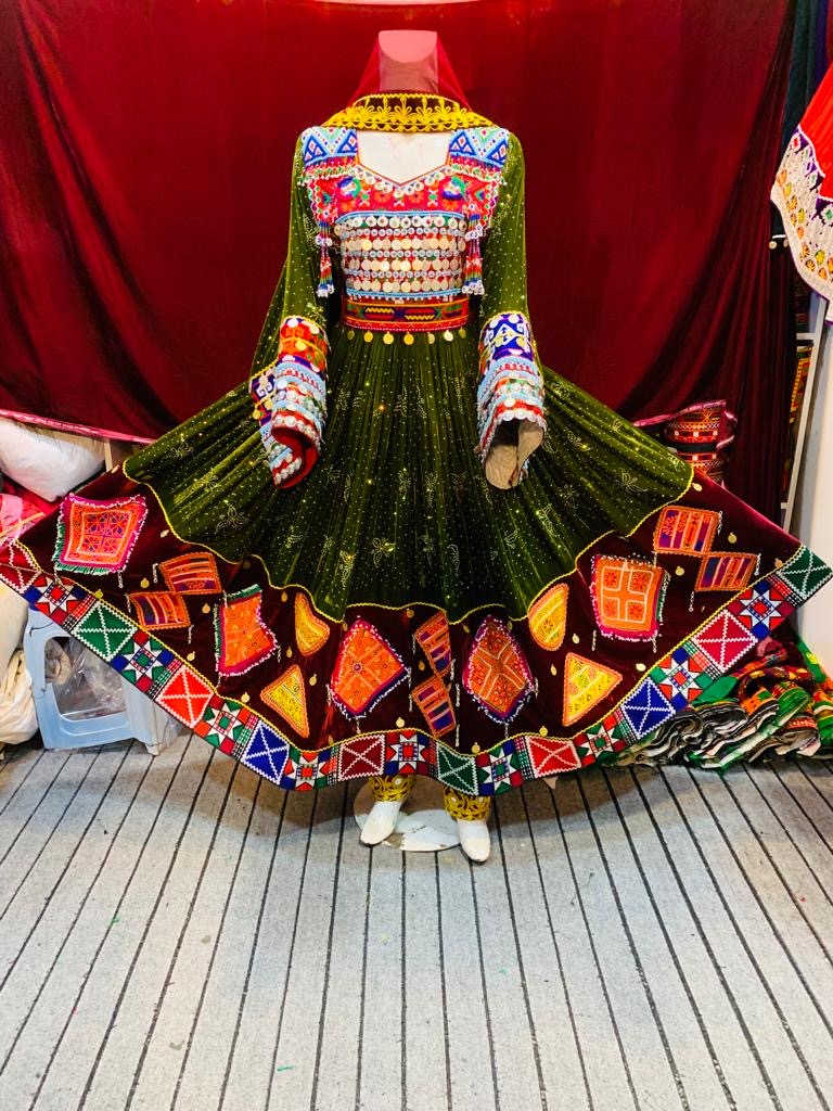 Vestido de mujer tradicional afgano hecho a mano, ropa